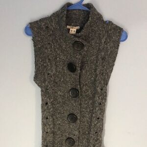 Kenzie XS Long Sweater Vest W/Lg Buttons